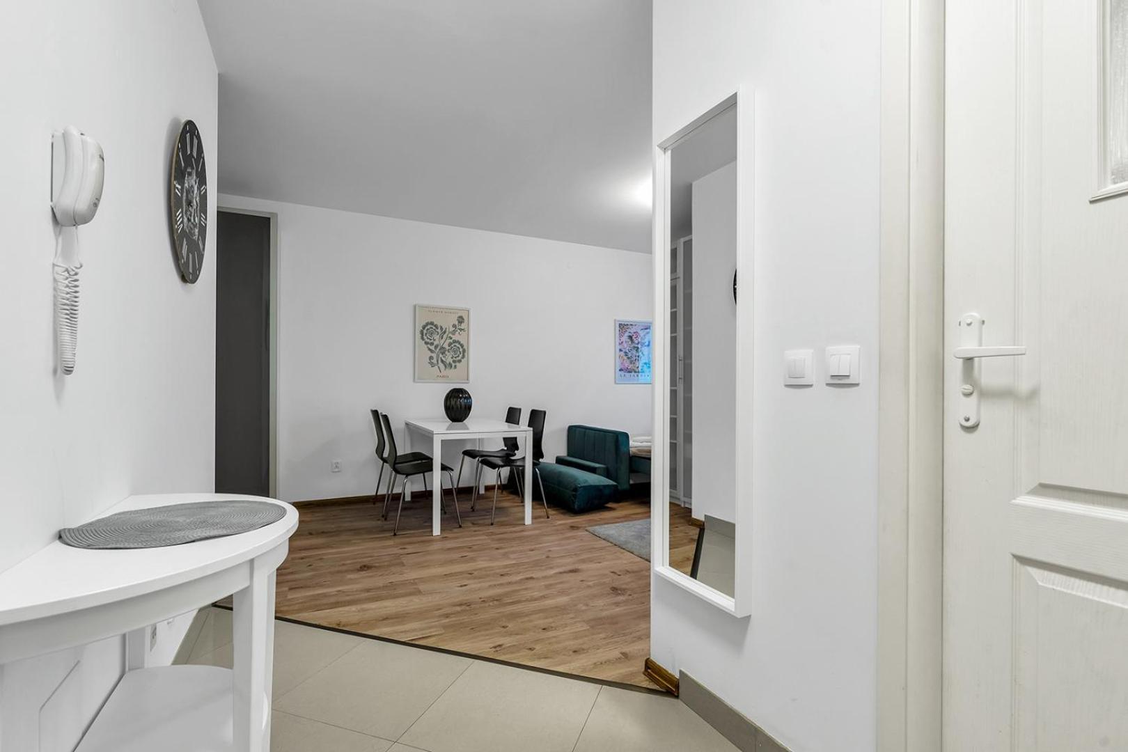 Metro Bemowo Comfort Studio Warsawa Bagian luar foto